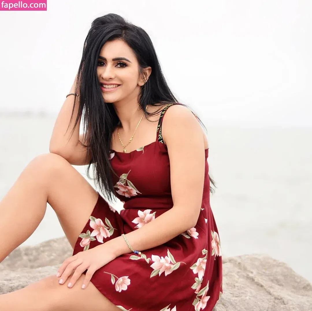 Meetii Kalher Onlyfans Photo Gallery 