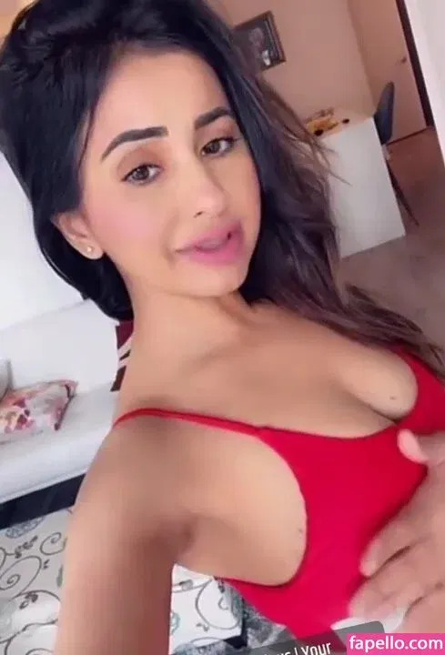 Meetii Kalher Onlyfans Photo Gallery 