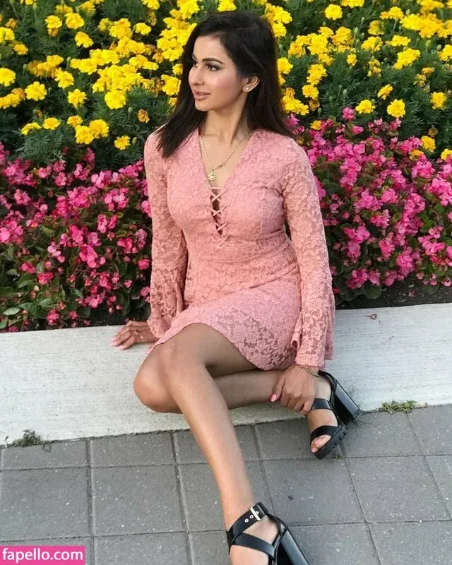 Meetii Kalher Onlyfans Photo Gallery 