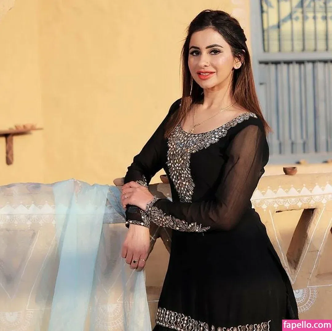 Meetii Kalher Onlyfans Photo Gallery 