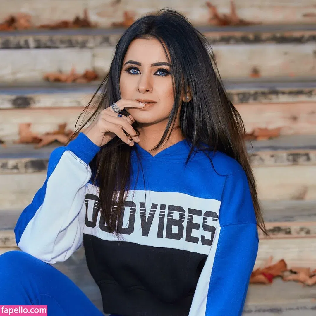 Meetii Kalher Onlyfans Photo Gallery 