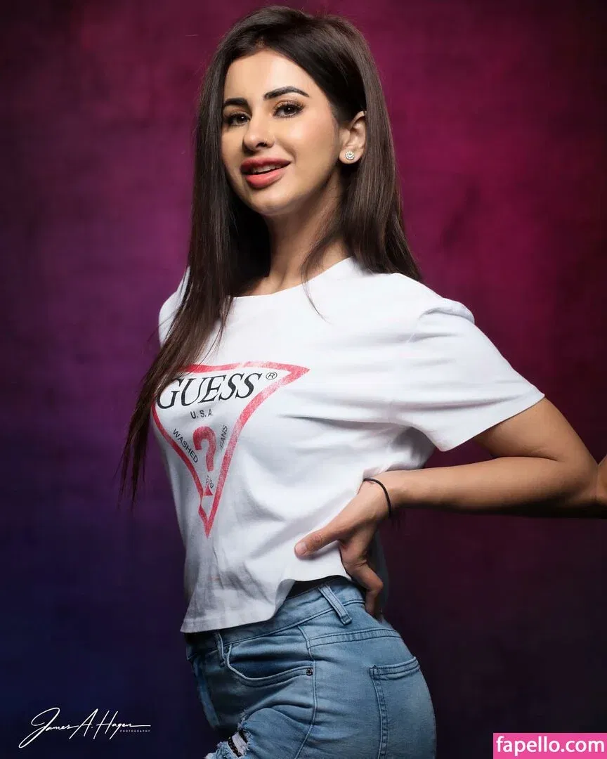 Meetii Kalher Onlyfans Photo Gallery 