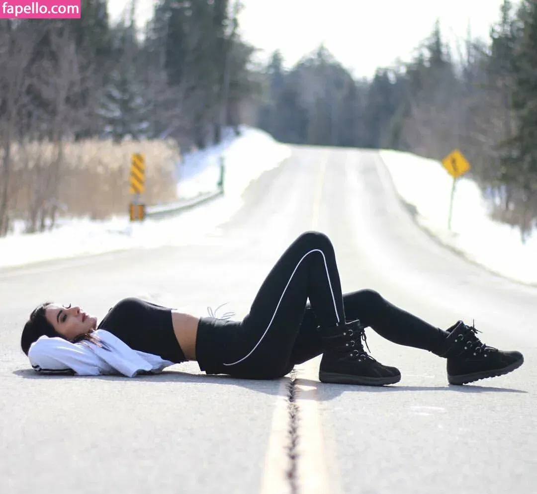 Meetii Kalher Onlyfans Photo Gallery 