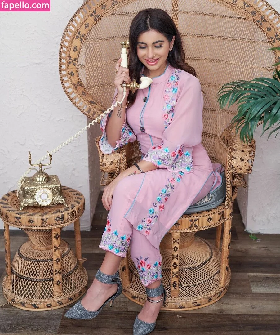 Meetii Kalher Onlyfans Photo Gallery 