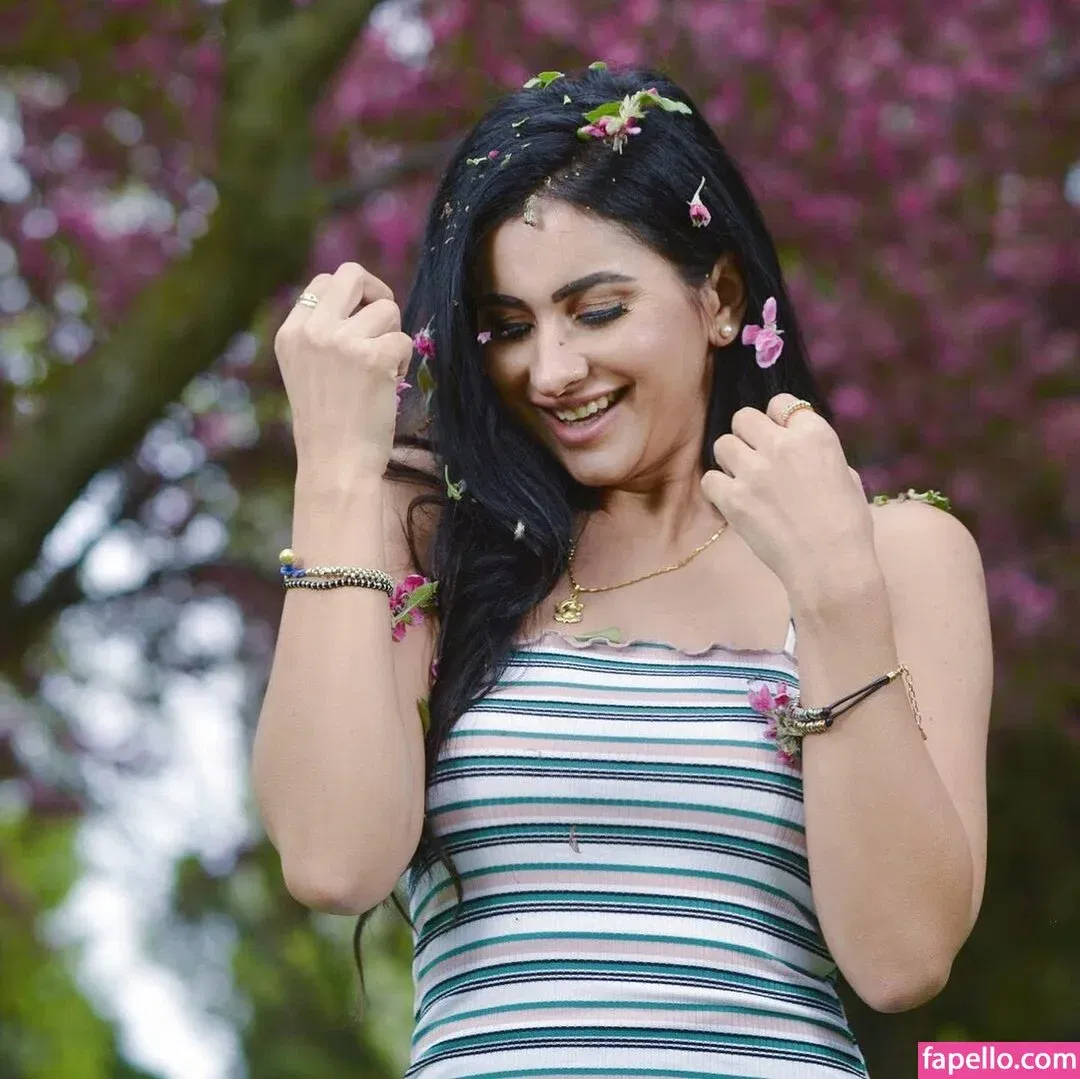 Meetii Kalher Onlyfans Photo Gallery 