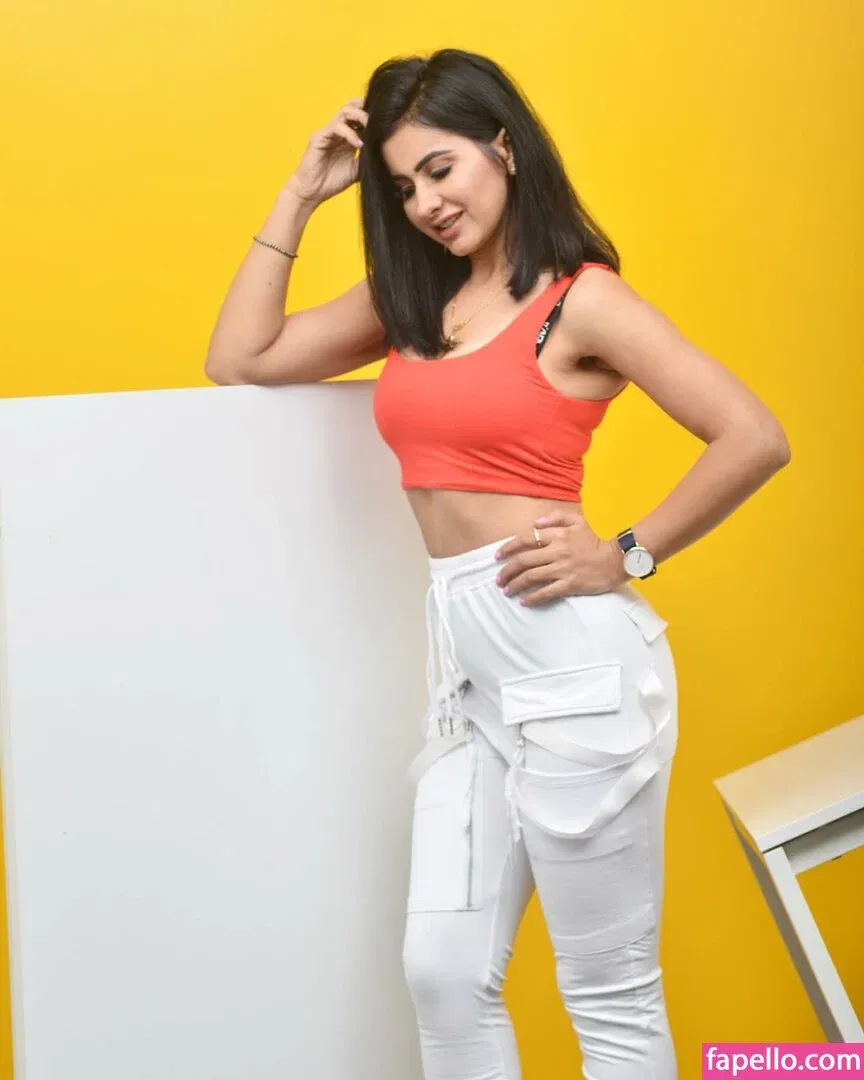 Meetii Kalher Onlyfans Photo Gallery 