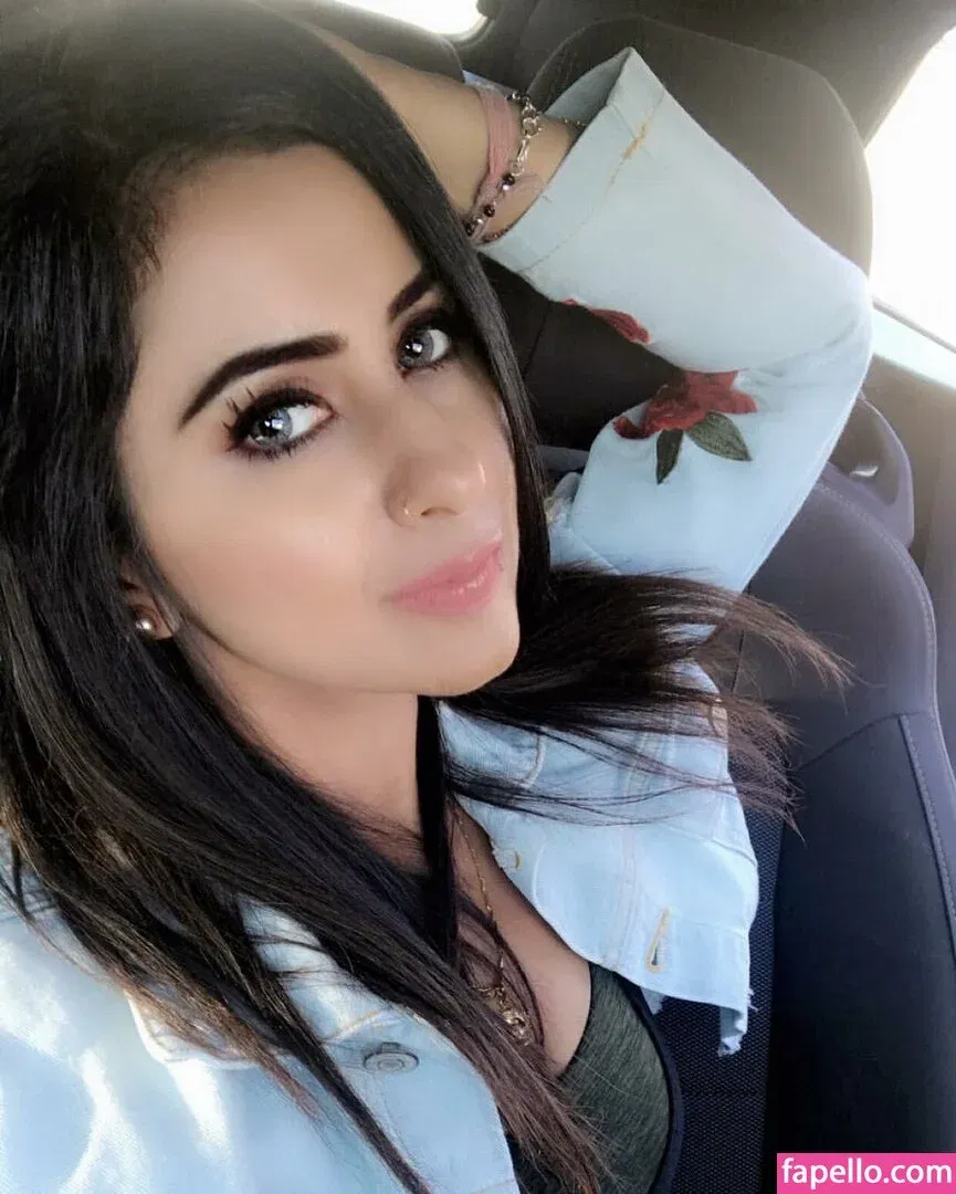 Meetii Kalher Onlyfans Photo Gallery 