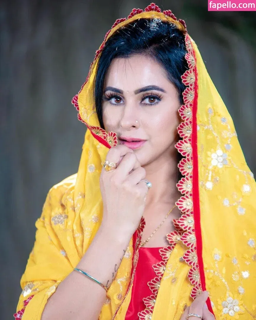 Meetii Kalher Onlyfans Photo Gallery 