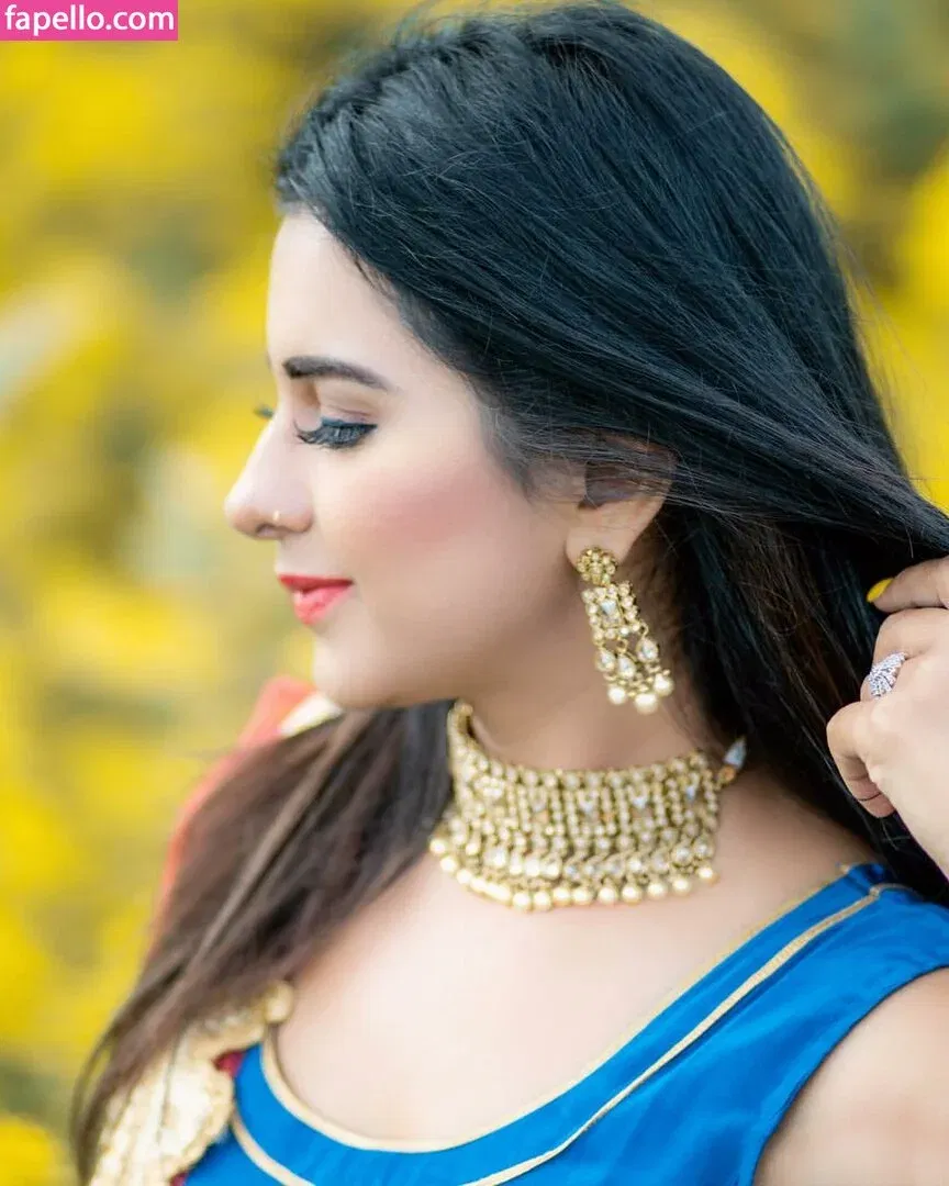 Meetii Kalher Onlyfans Photo Gallery 