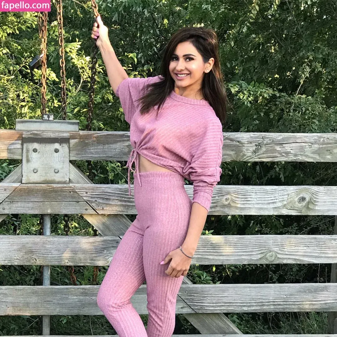 Meetii Kalher Onlyfans Photo Gallery 