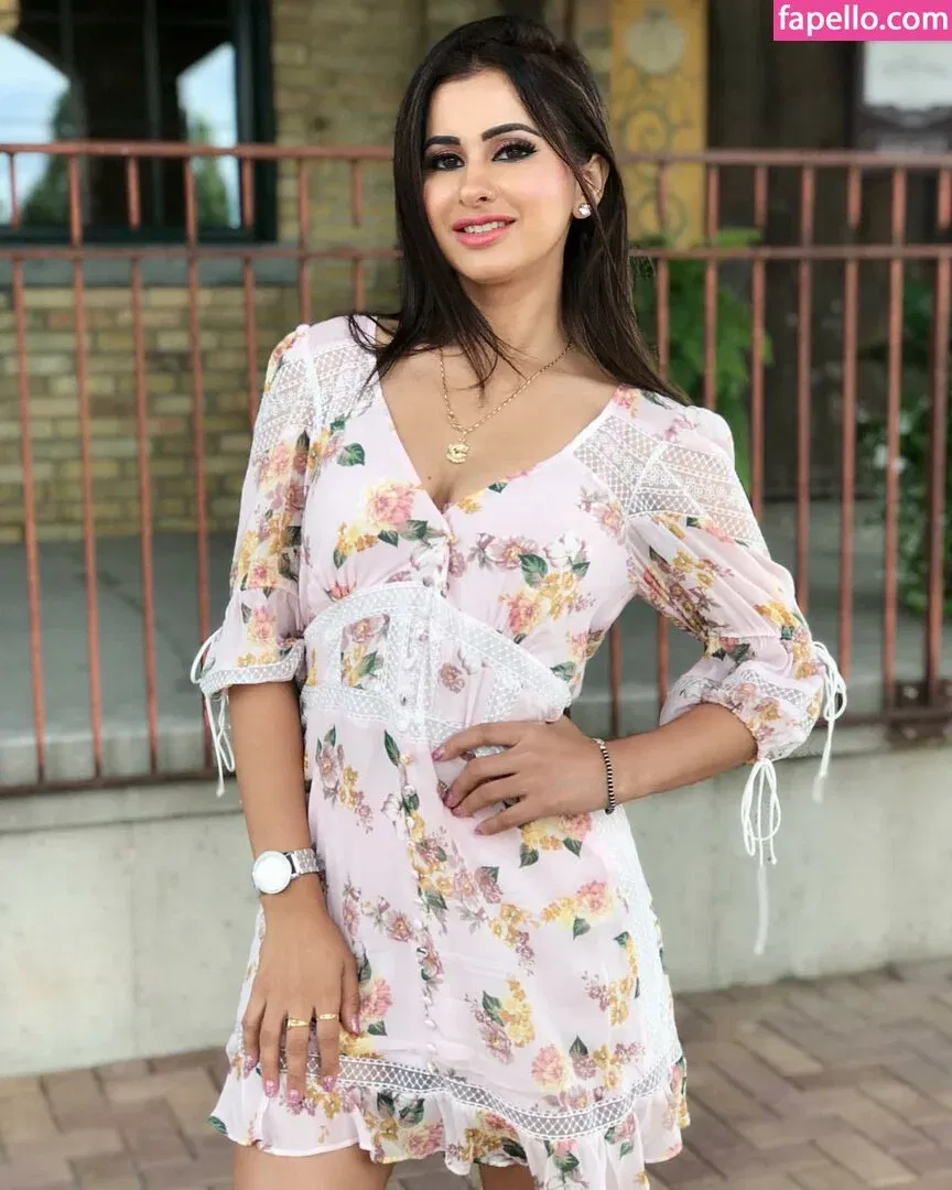 Meetii Kalher Onlyfans Photo Gallery 