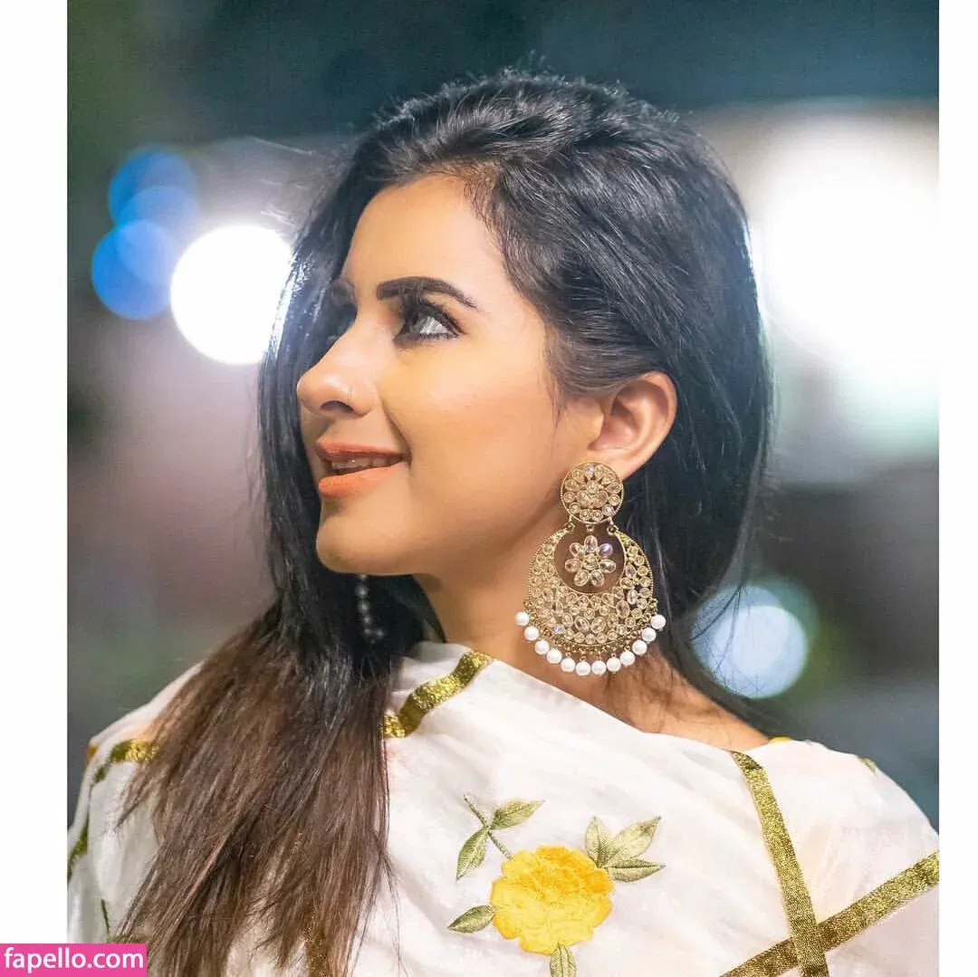 Meetii Kalher Onlyfans Photo Gallery 