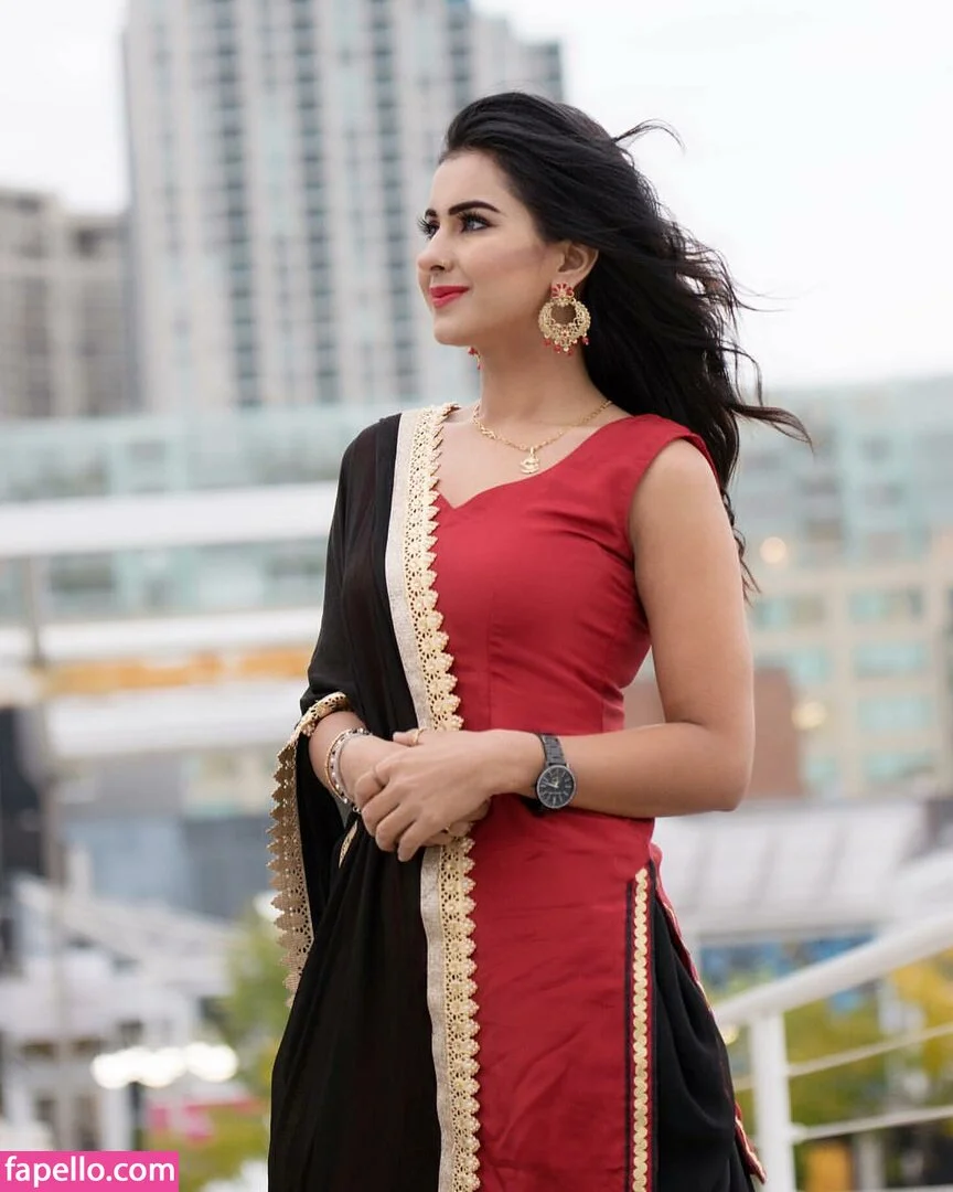 Meetii Kalher Onlyfans Photo Gallery 