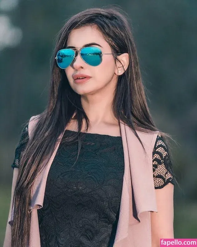 Meetii Kalher Onlyfans Photo Gallery 