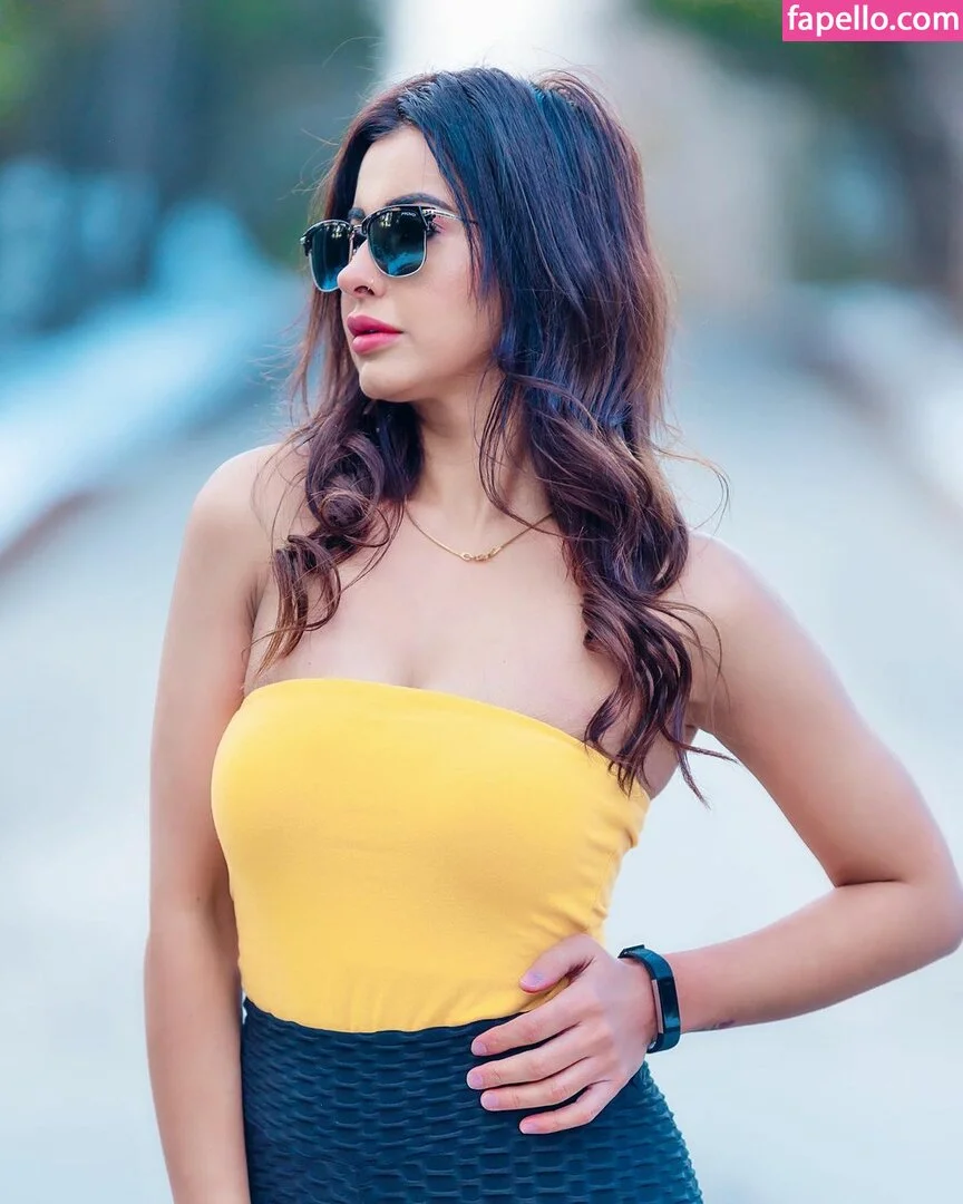 Meetii Kalher Onlyfans Photo Gallery 