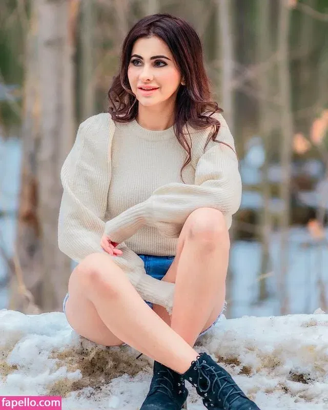 Meetii Kalher Onlyfans Photo Gallery 