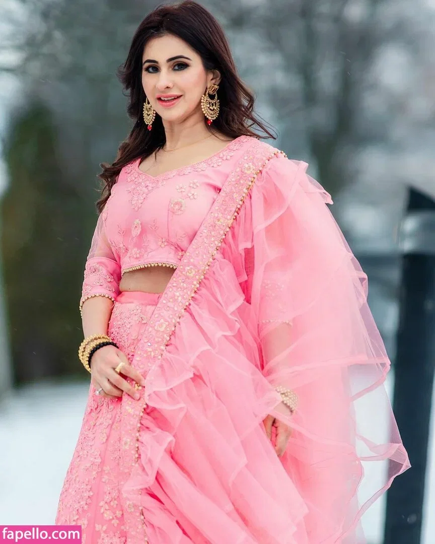 Meetii Kalher Onlyfans Photo Gallery 