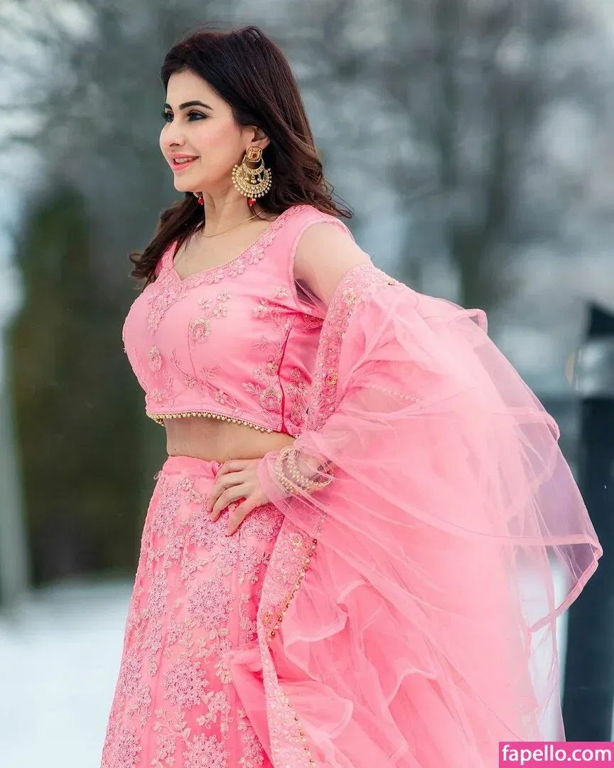 Meetii Kalher Onlyfans Photo Gallery 