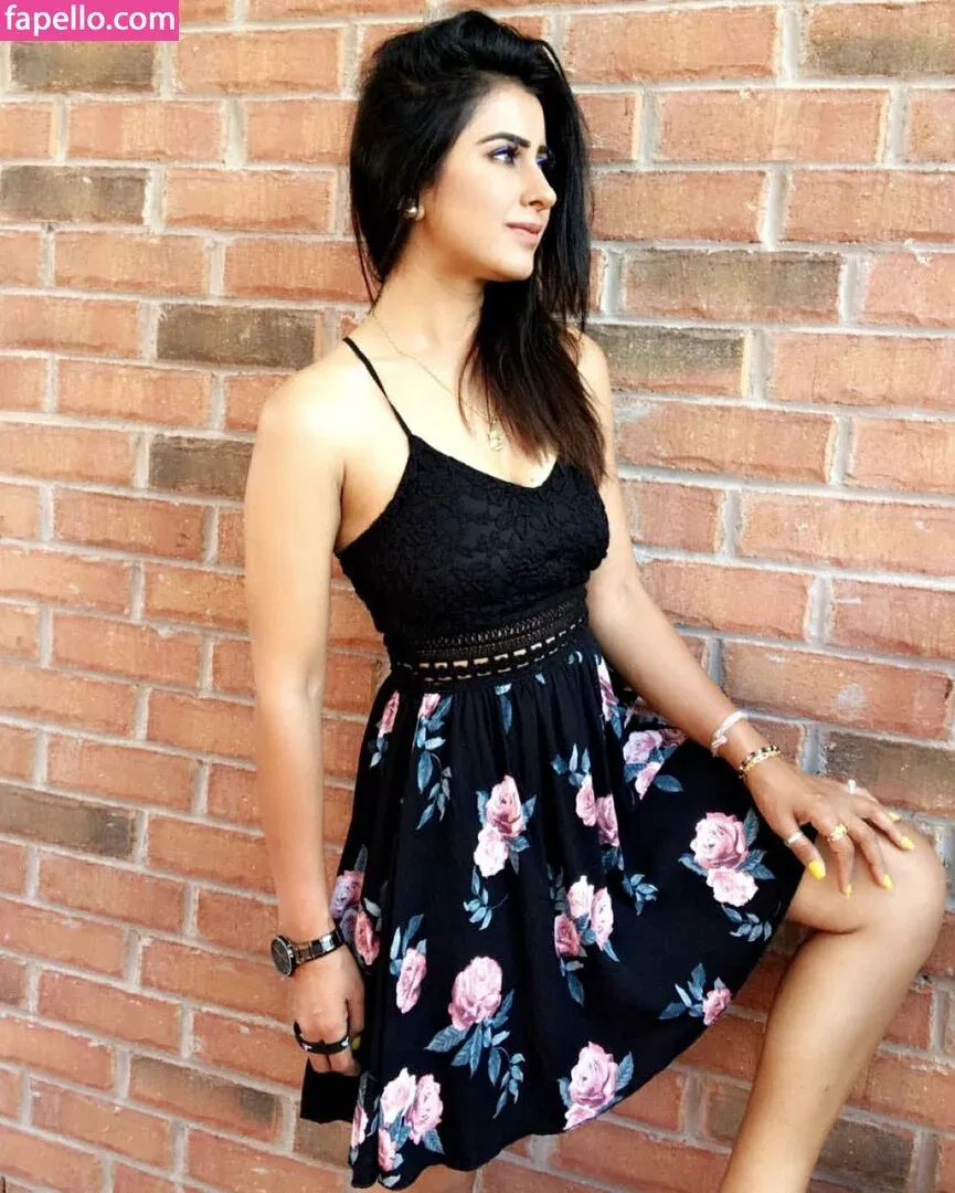 Meetii Kalher Onlyfans Photo Gallery 