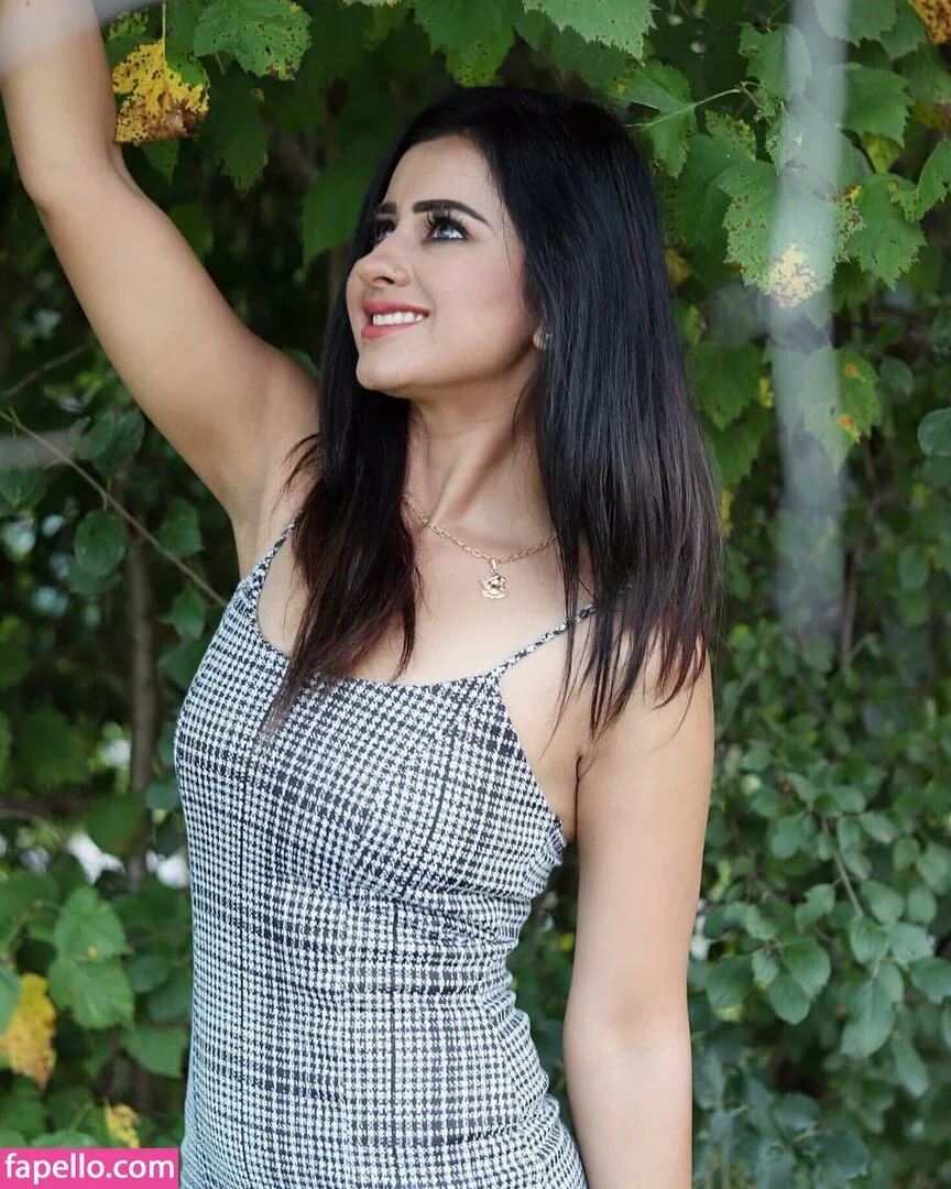 Meetii Kalher Onlyfans Photo Gallery 