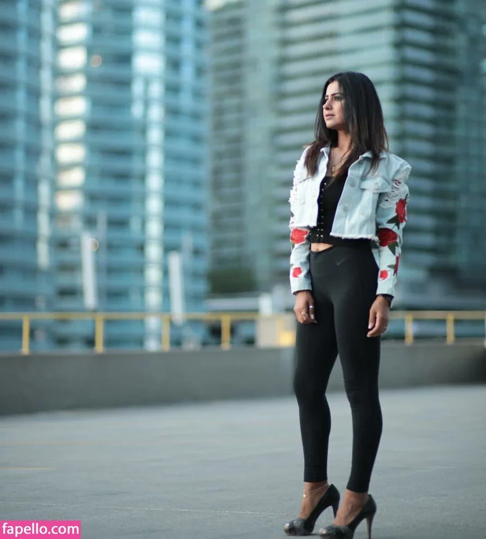 Meetii Kalher Onlyfans Photo Gallery 