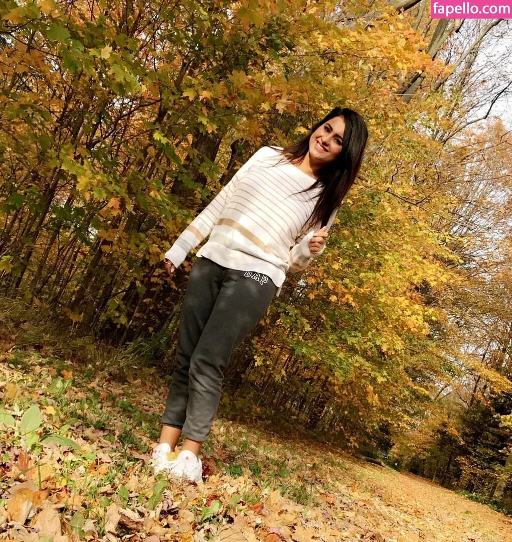 Meetii Kalher Onlyfans Photo Gallery 