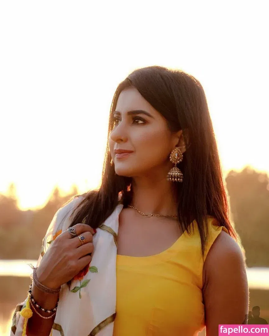 Meetii Kalher Onlyfans Photo Gallery 