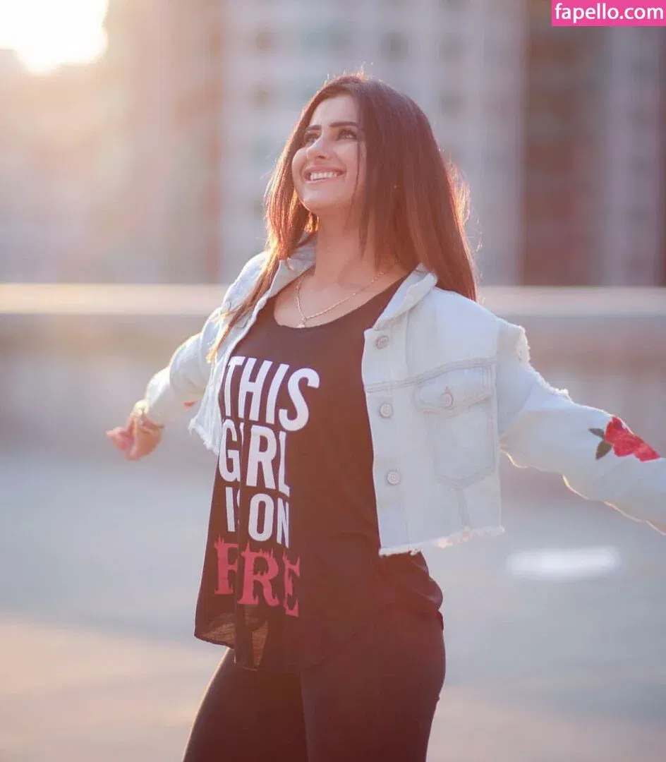 Meetii Kalher Onlyfans Photo Gallery 