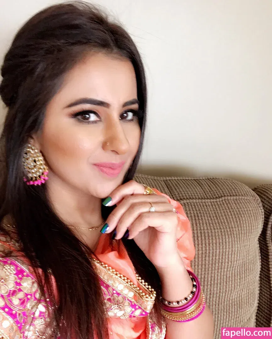 Meetii Kalher Onlyfans Photo Gallery 