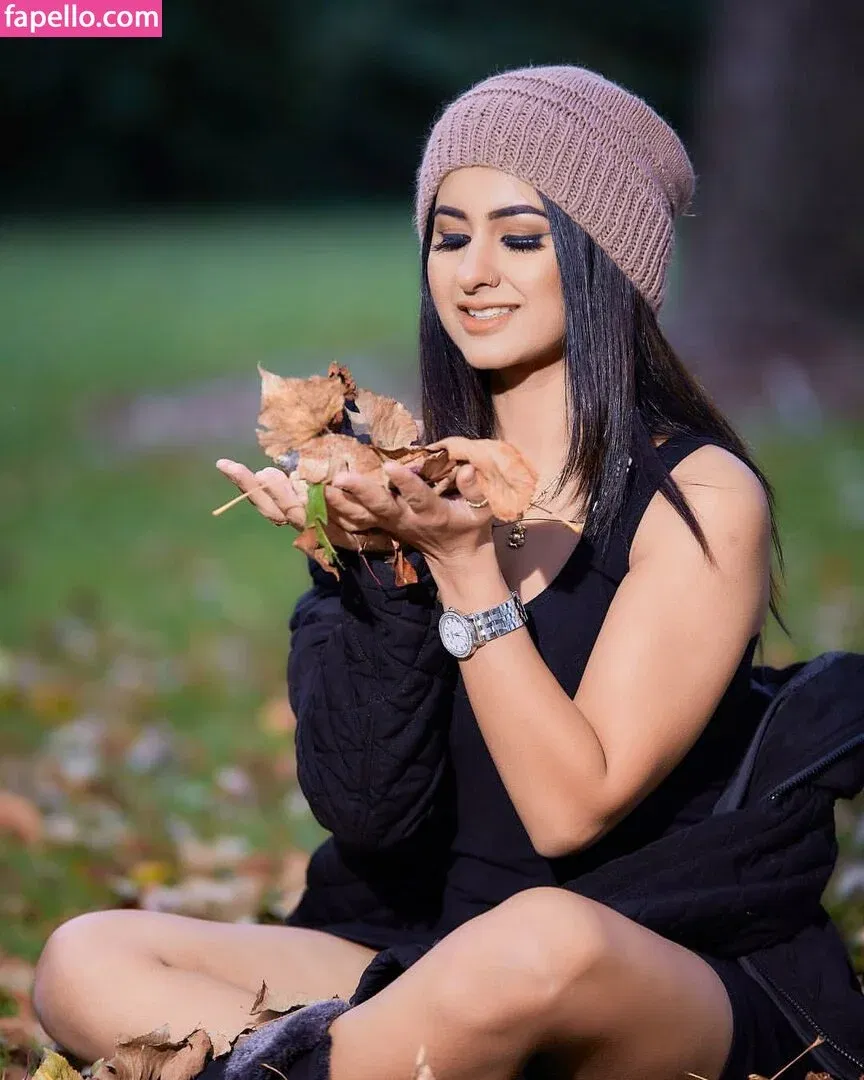 Meetii Kalher Onlyfans Photo Gallery 