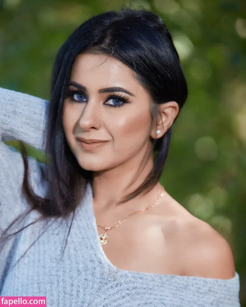 Meetii Kalher Onlyfans Photo Gallery 