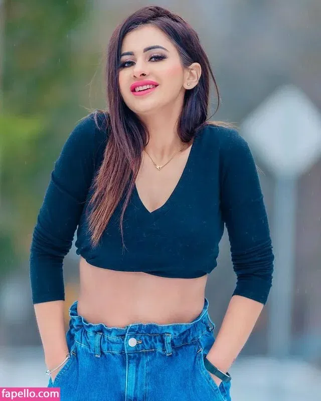 Meetii Kalher Onlyfans Photo Gallery 