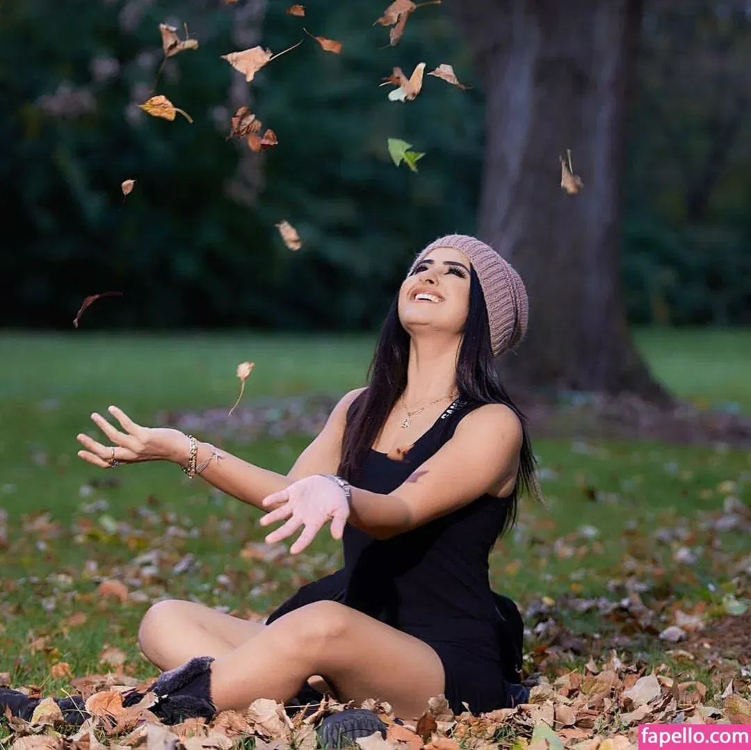 Meetii Kalher Onlyfans Photo Gallery 