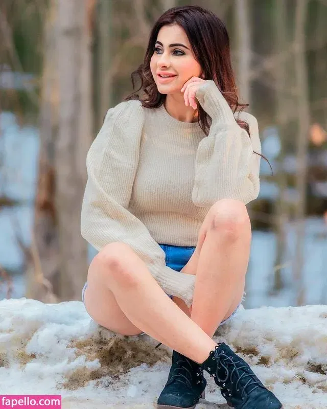 Meetii Kalher Onlyfans Photo Gallery 