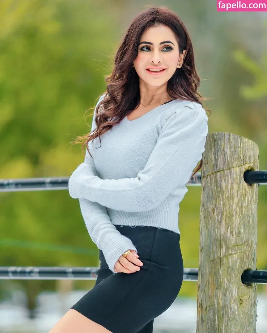 Meetii Kalher Onlyfans Photo Gallery 