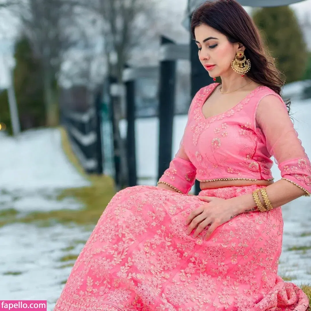 Meetii Kalher Onlyfans Photo Gallery 