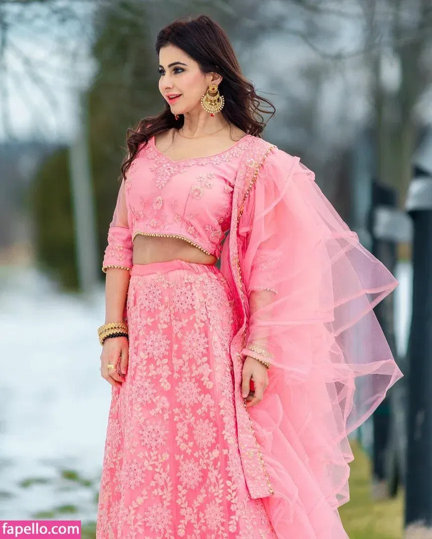 Meetii Kalher Onlyfans Photo Gallery 