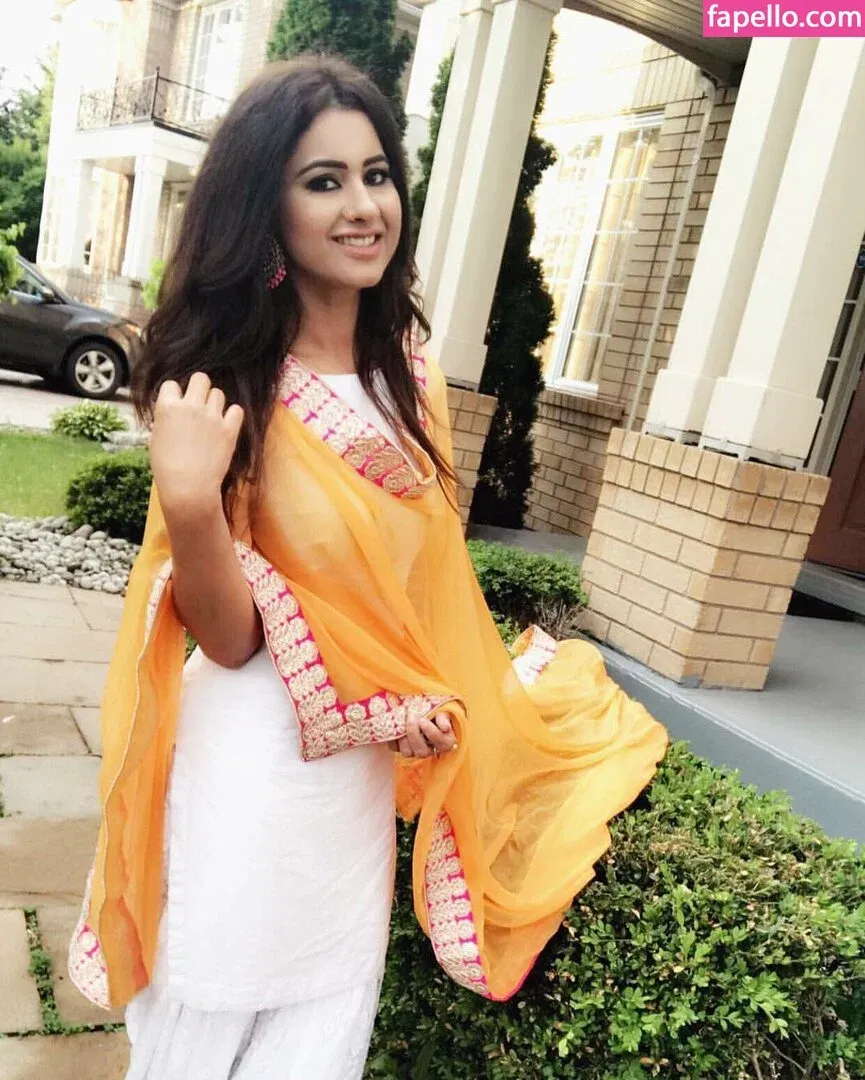 Meetii Kalher Onlyfans Photo Gallery 