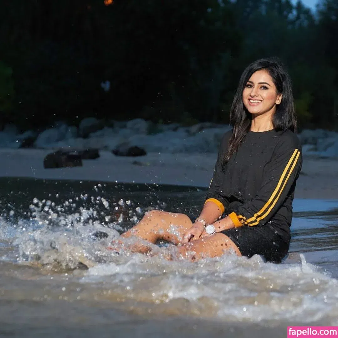 Meetii Kalher Onlyfans Photo Gallery 