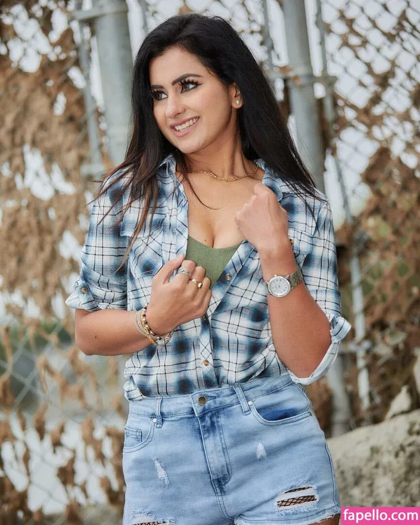 Meetii Kalher Onlyfans Photo Gallery 