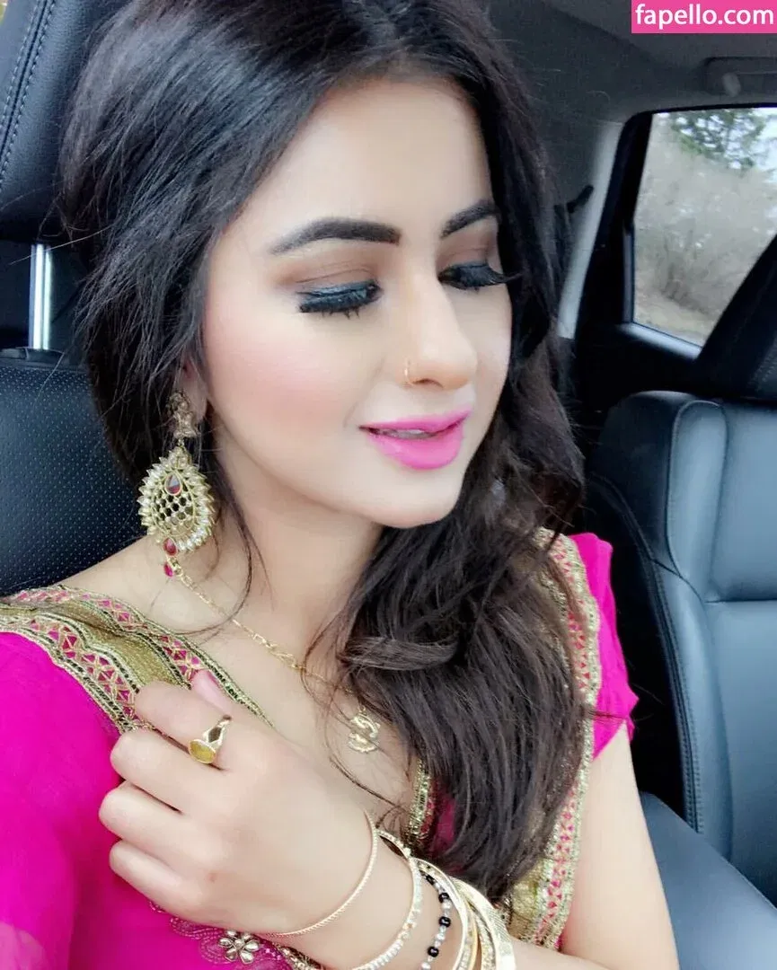 Meetii Kalher Onlyfans Photo Gallery 