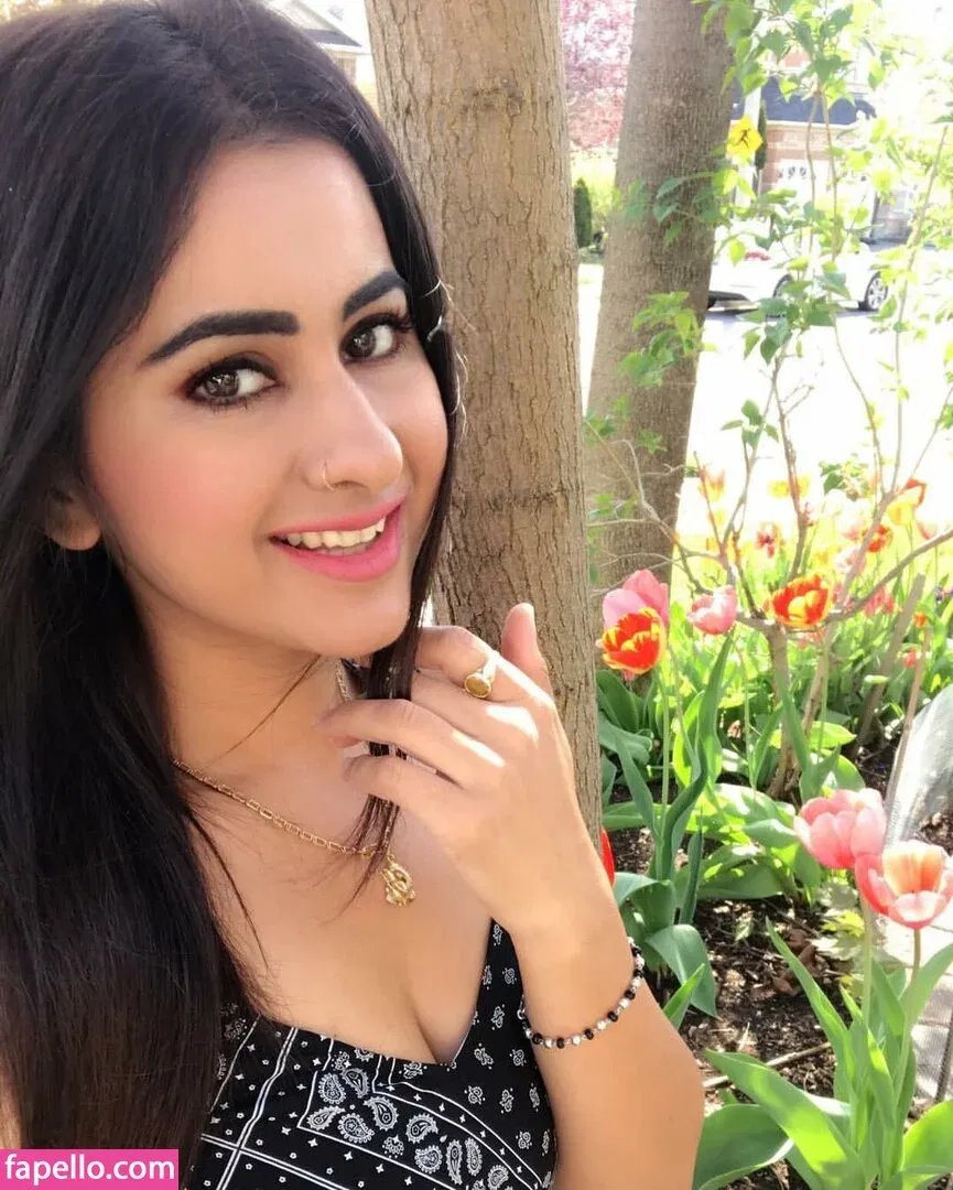 Meetii Kalher Onlyfans Photo Gallery 