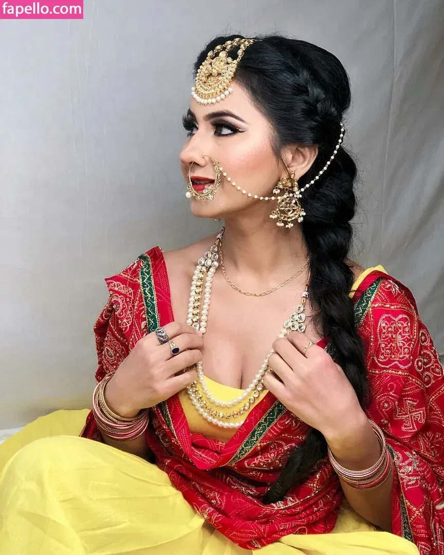 Meetii Kalher Onlyfans Photo Gallery 