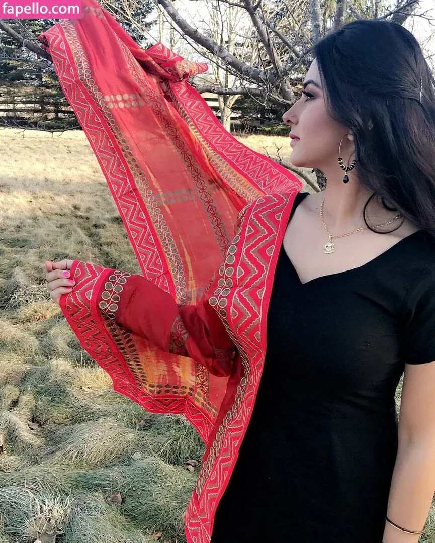 Meetii Kalher Onlyfans Photo Gallery 