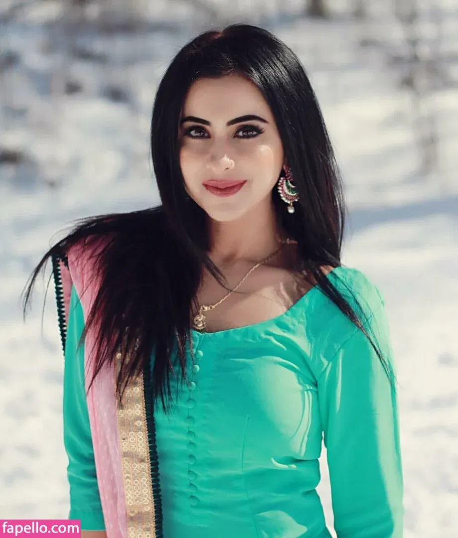 Meetii Kalher Onlyfans Photo Gallery 