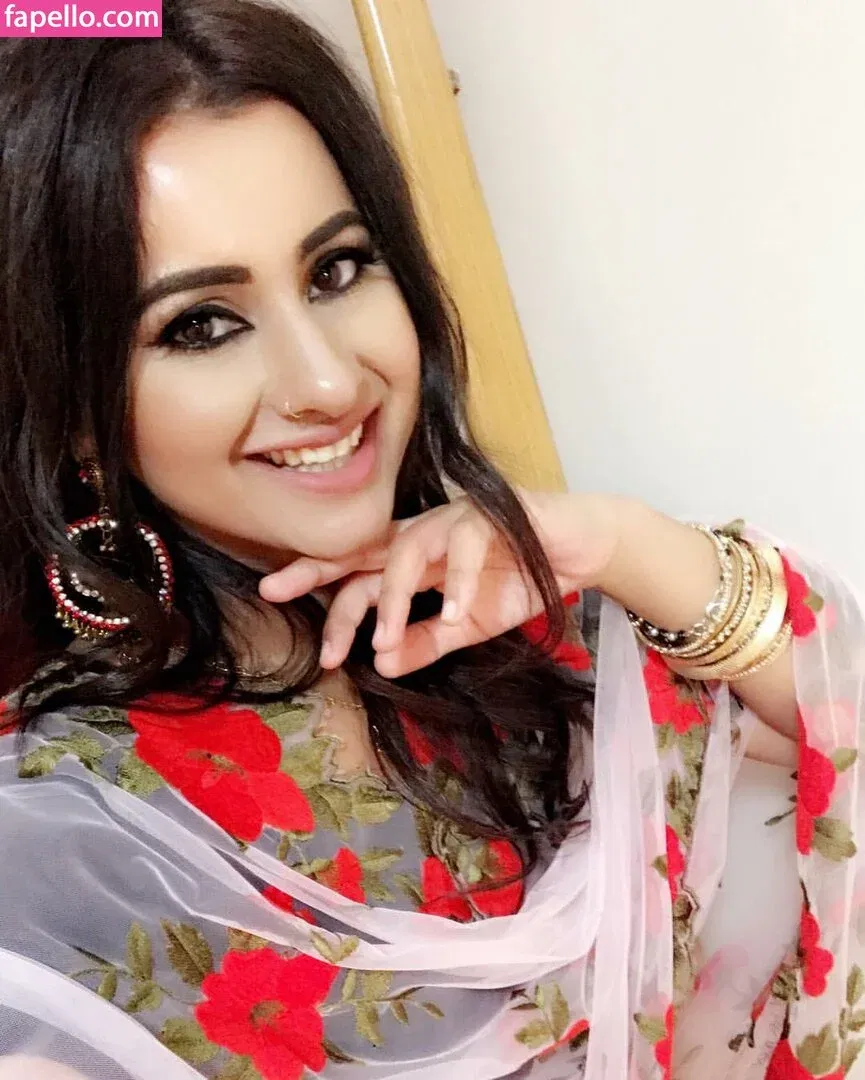 Meetii Kalher Onlyfans Photo Gallery 