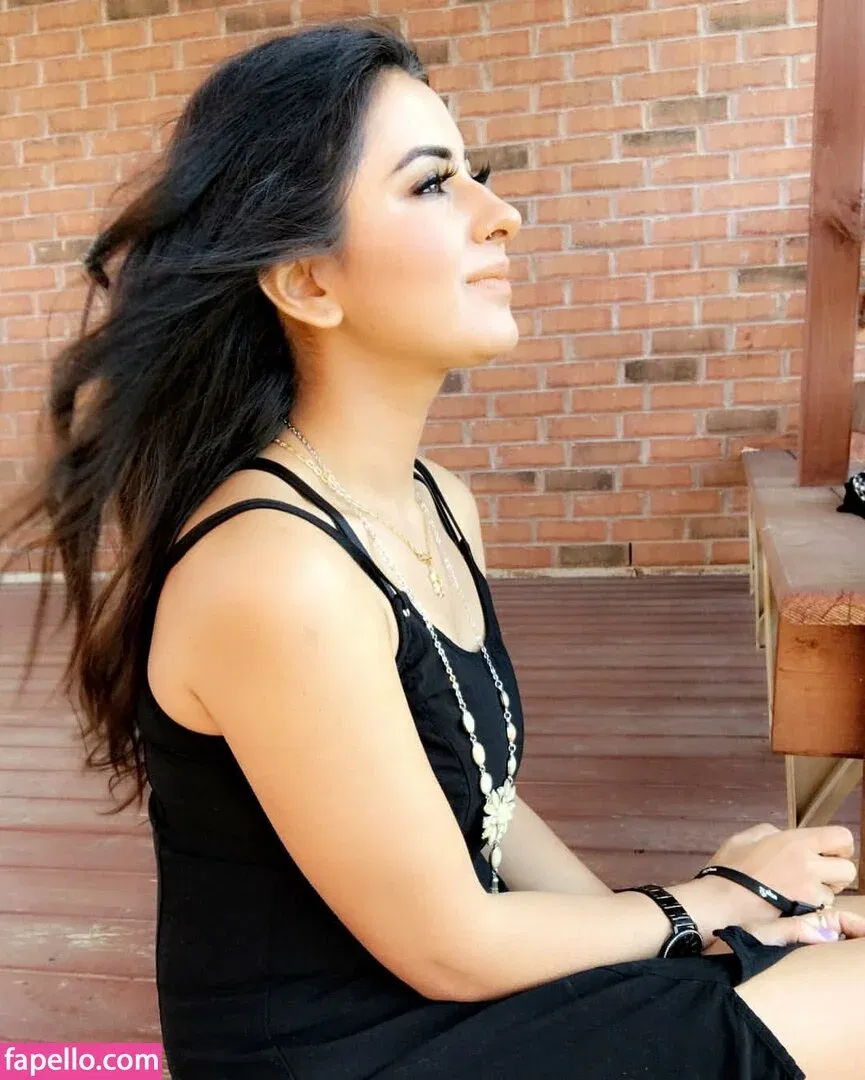 Meetii Kalher Onlyfans Photo Gallery 