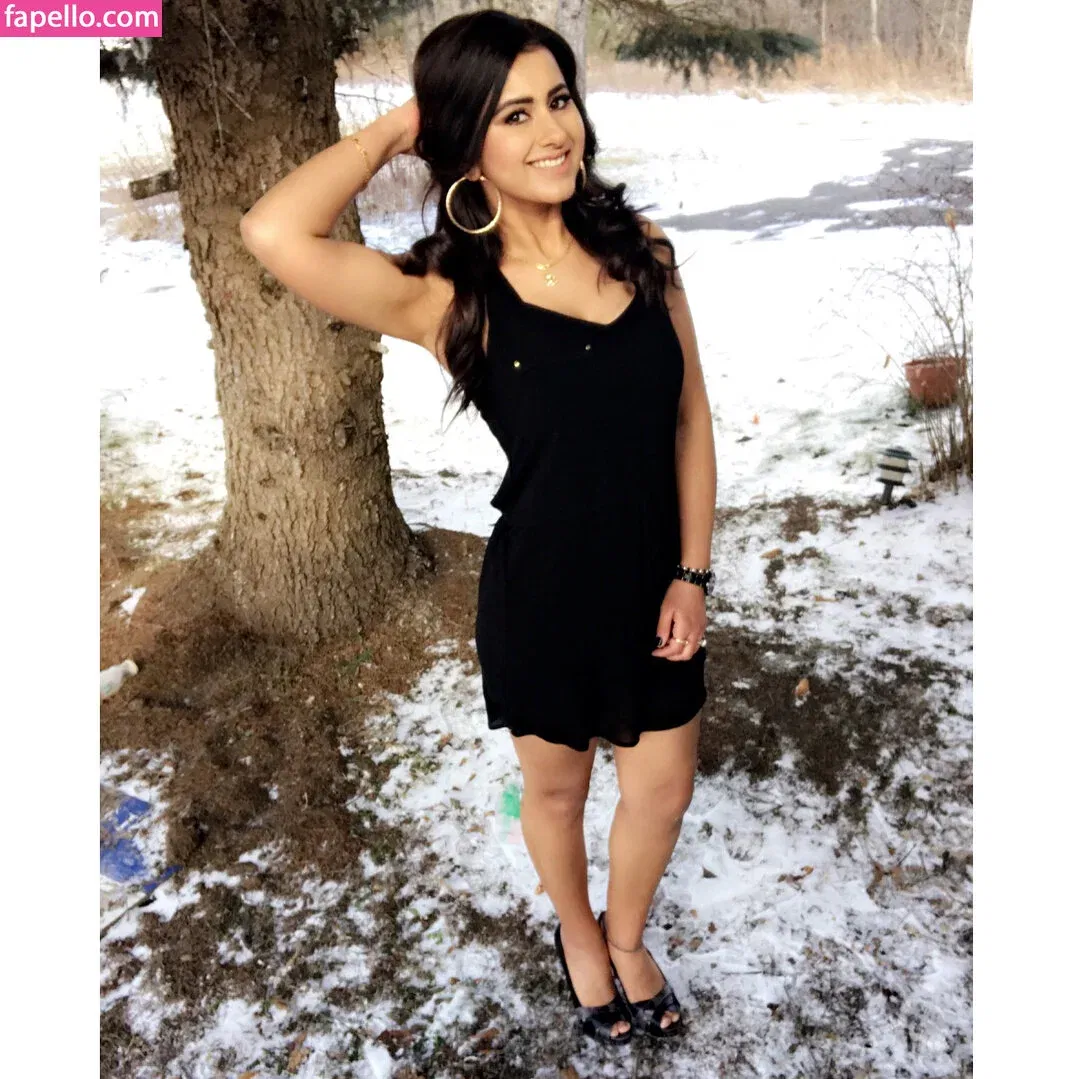 Meetii Kalher Onlyfans Photo Gallery 