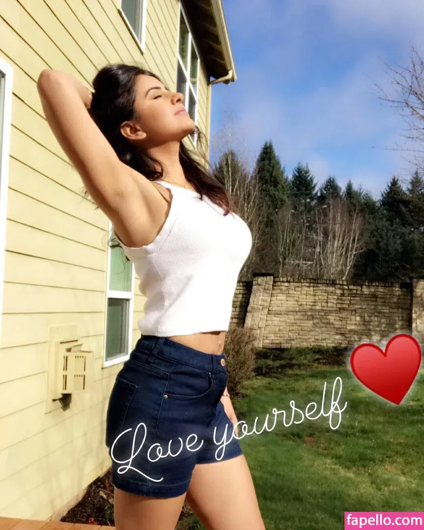 Meetii Kalher Onlyfans Photo Gallery 