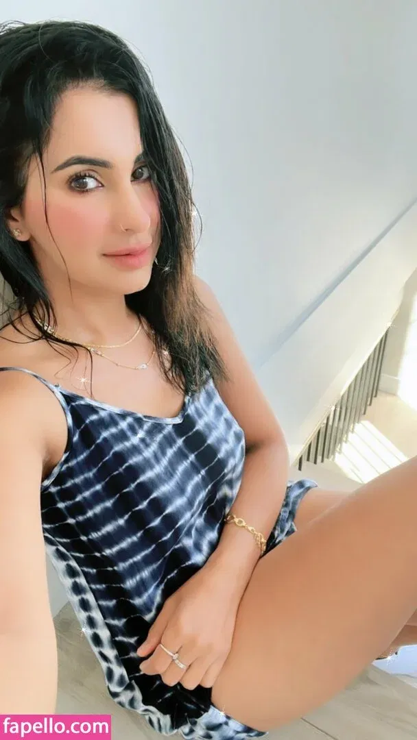 Meetii Kalher Onlyfans Photo Gallery 
